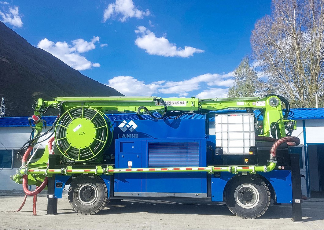 LHP40K-G輪式濕噴機械手(圖2) LHP40K-G輪式濕噴機械手(圖2)