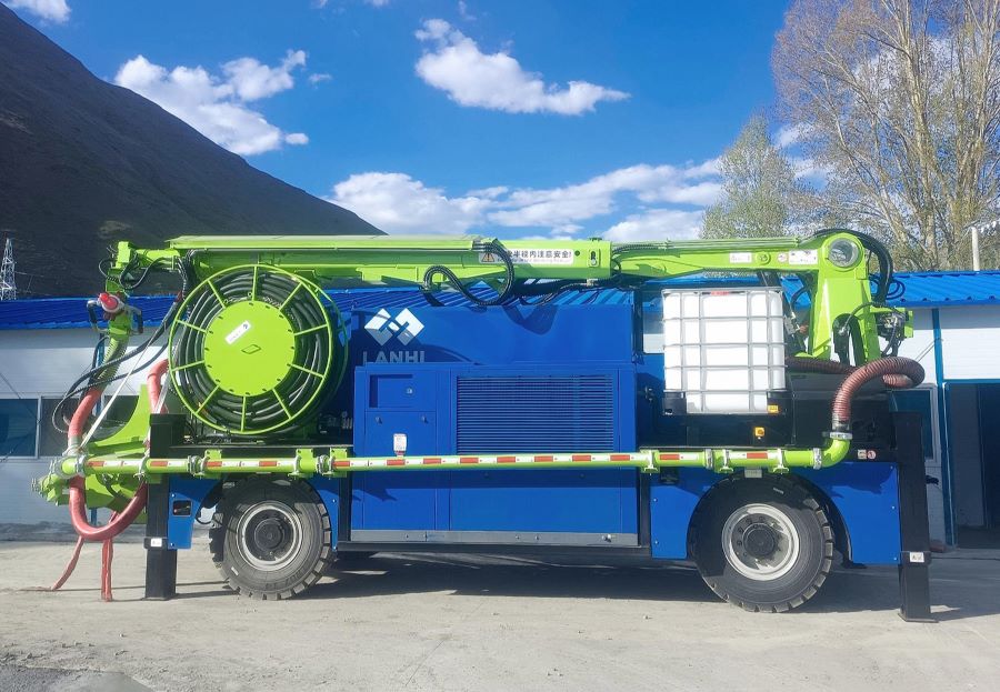 現代隧道施工的高效初期支護設備：混凝土濕噴機械手的優勢與應用(圖1)