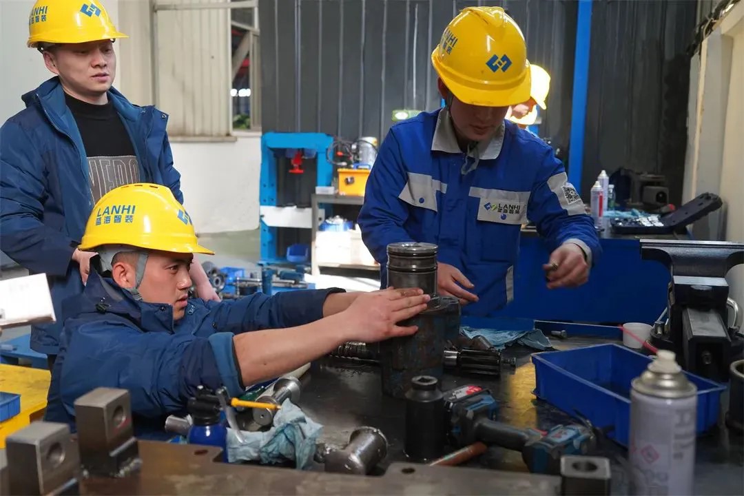 2025售后工程師鑿巖培訓(xùn)圓滿結(jié)束！(圖3)