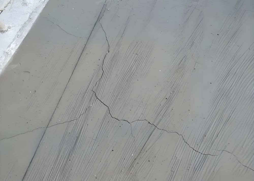 噴射混凝土開裂是正?，F(xiàn)象嗎？了解噴射混凝土開裂的原因(圖1)