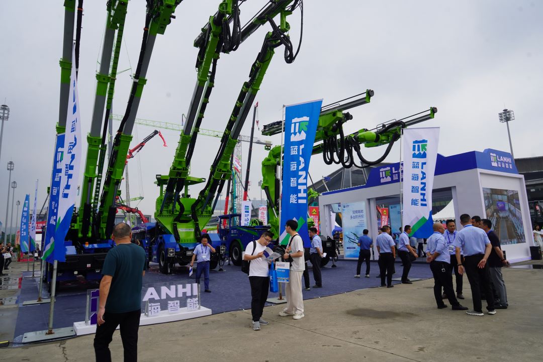 2025長沙國際工程機械展，藍海智能的四大智能產品引爆展區(圖3)