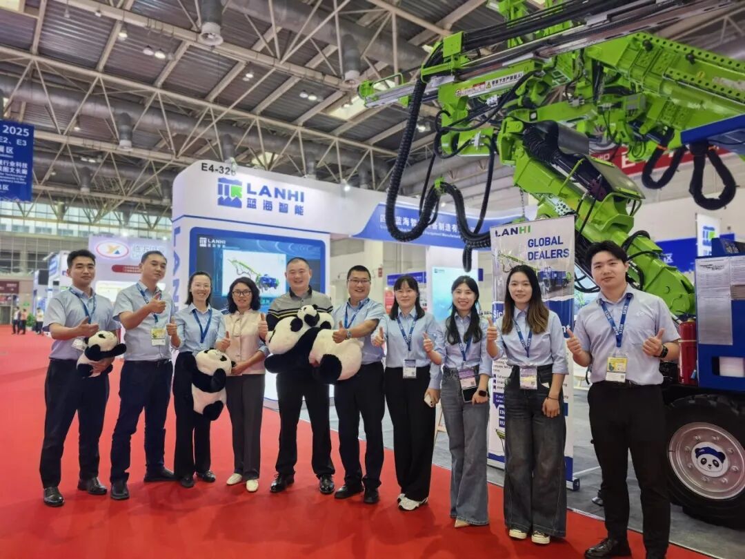 【BICES 2025現(xiàn)場回顧】藍海智能圓滿收官第十七屆北京工程機械展(圖5) 【BICES 2025現(xiàn)場回顧】藍海智能圓滿收官第十七屆北京工程機械展(圖5)